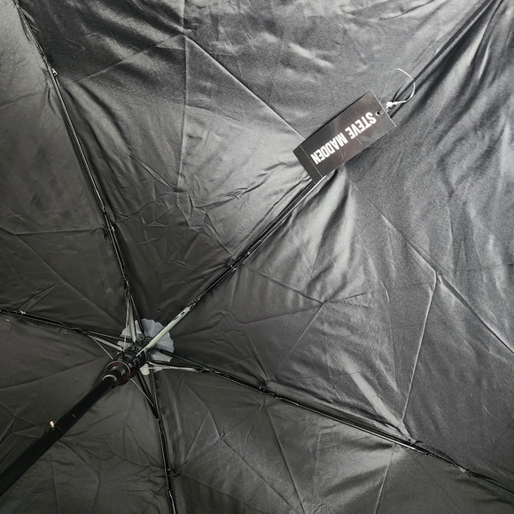 Steve Madden Umbrella - Picture 2 of 5
